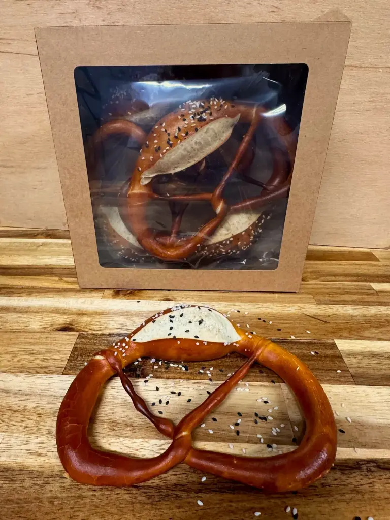 Frozen Pretzel Sesame - 4 pack - 480g