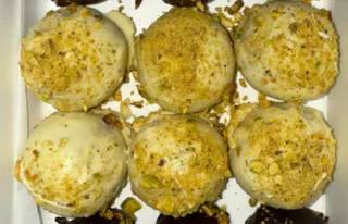 [mun-du-white] Bliss Balls - Dubai Chocolate - WHITE (18 units)